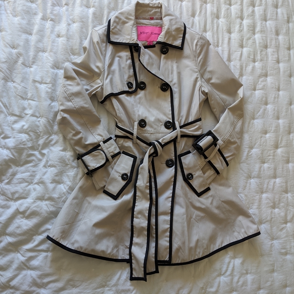 ADORABLE Betsey Johnson Corset Back Rain Coat